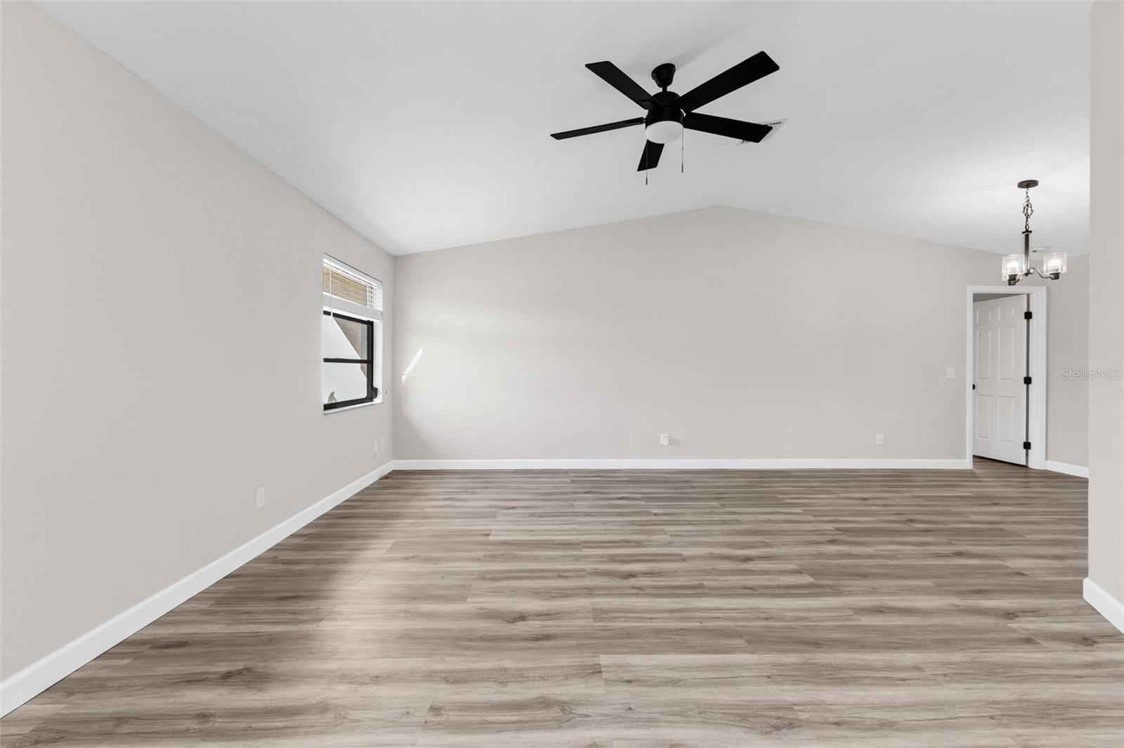 25484 Terrain Ln Property Photo 10