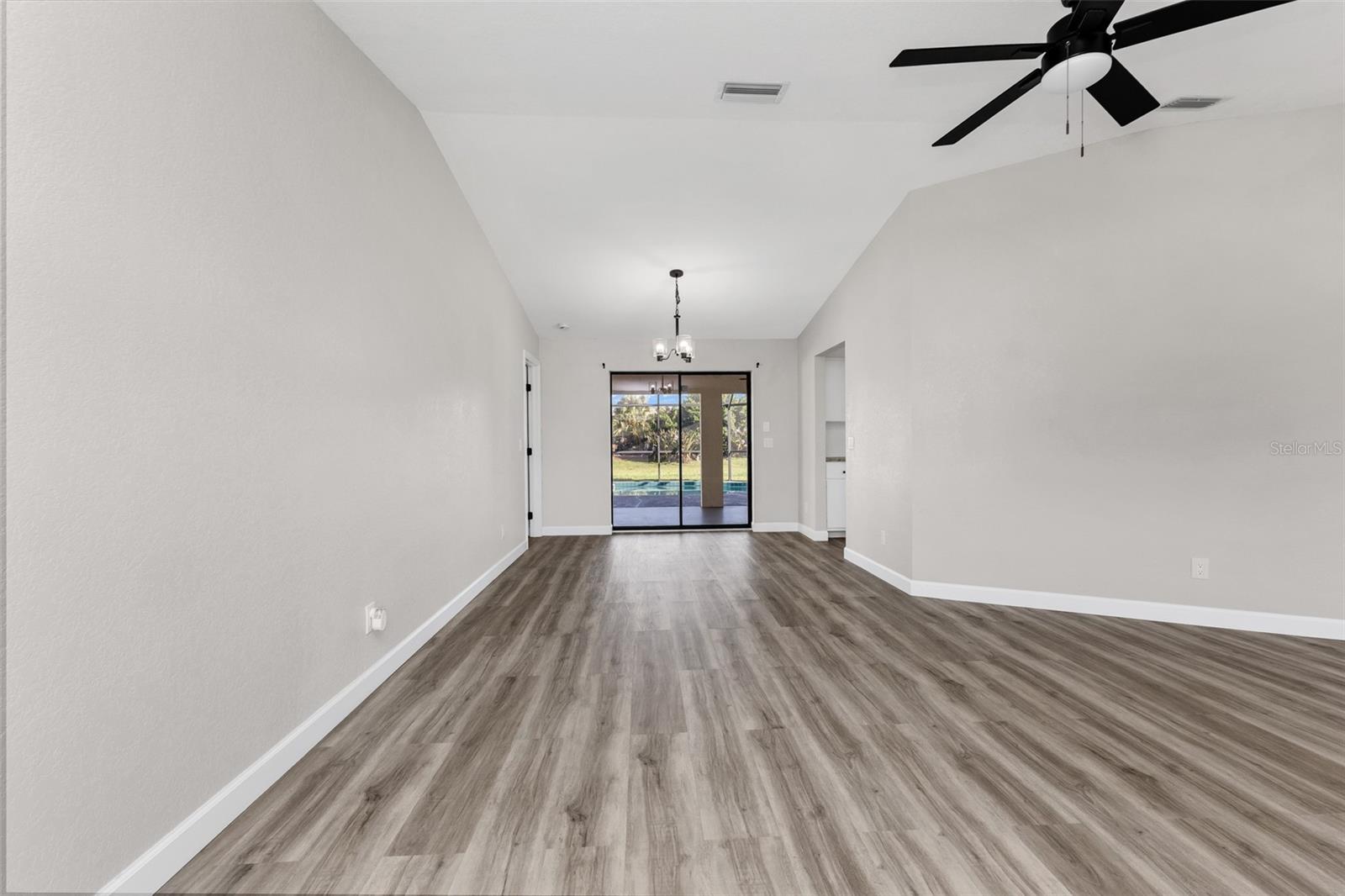 25484 Terrain Ln Property Photo 12