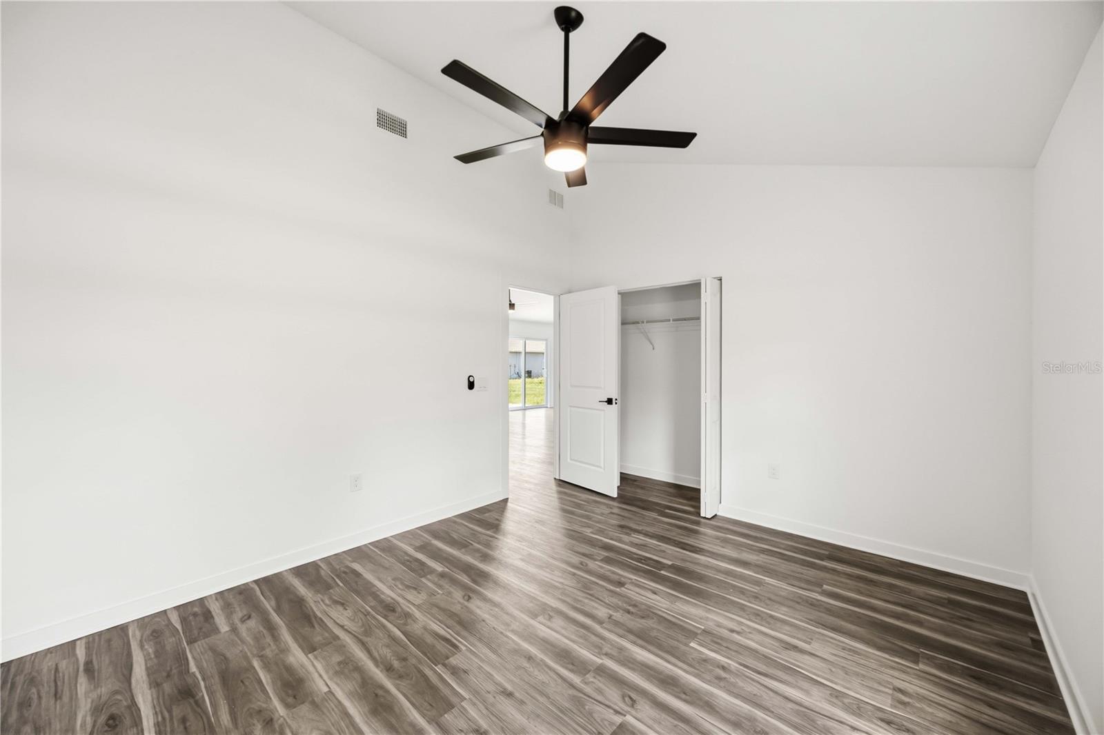 3361 Inverness St Property Photo 5