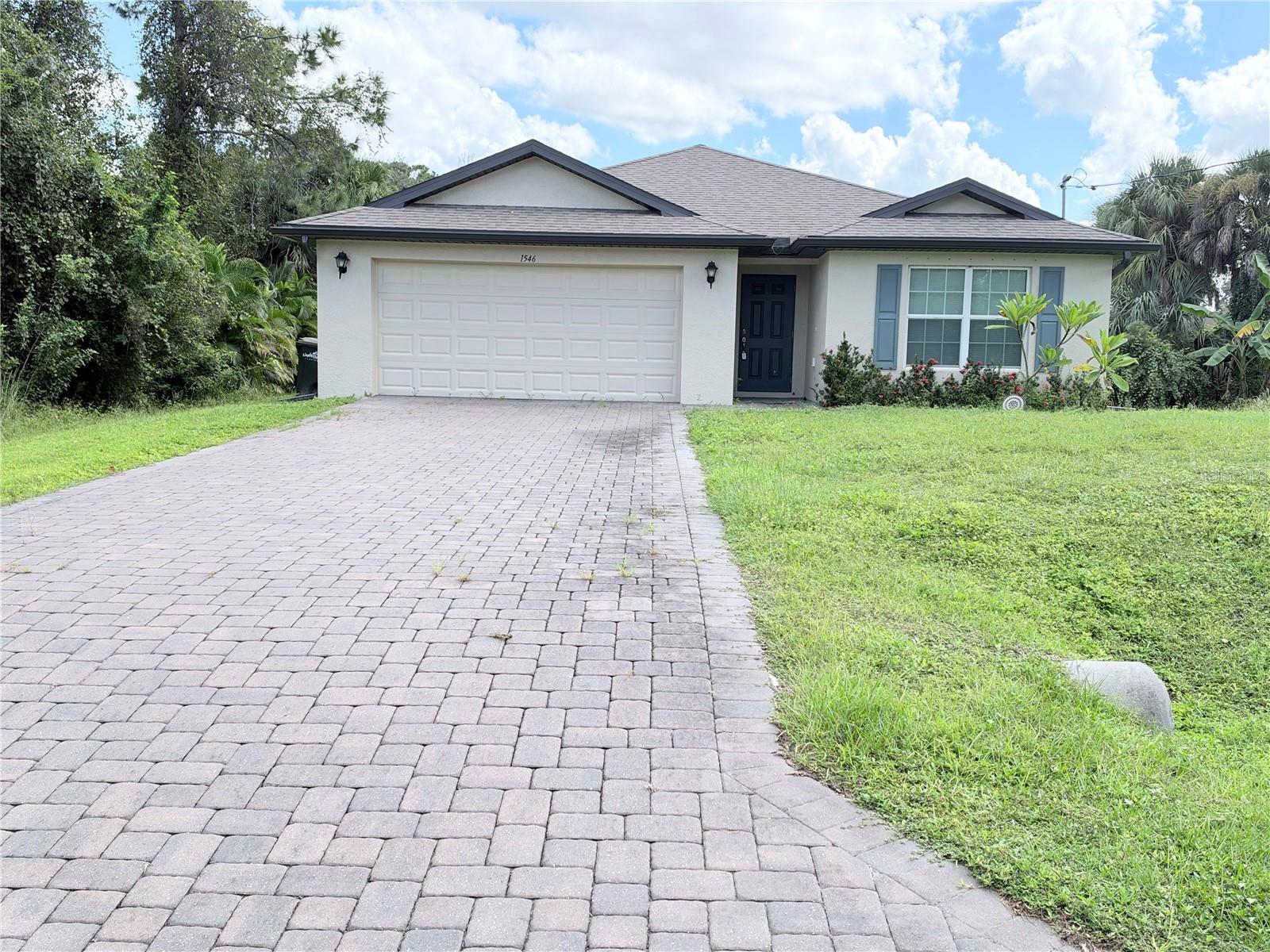 1546 Glenan Rd Property Photo