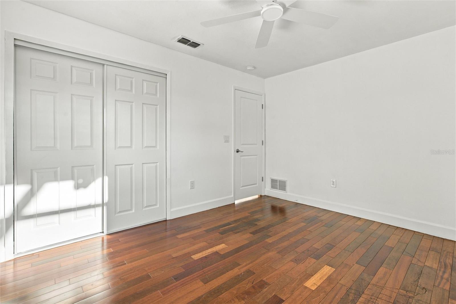 511 Bonito Ave Property Photo 19