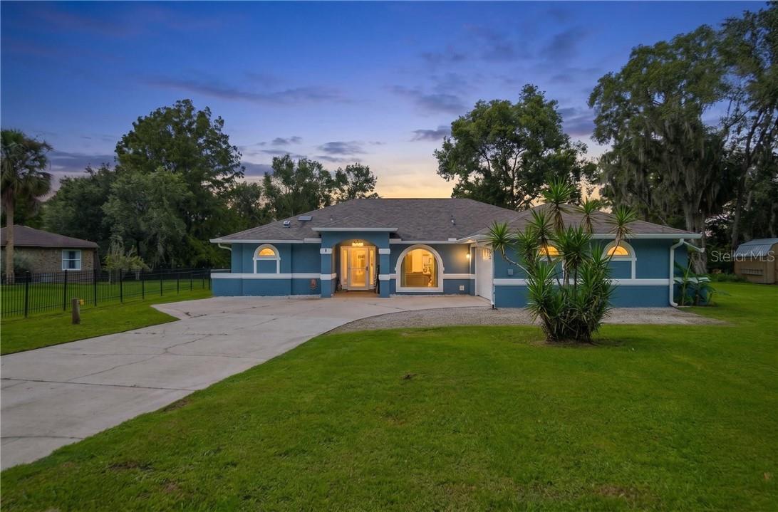 9570 E Tsala Apopka Dr, Floralcity Fl 34436 Property Photo 1