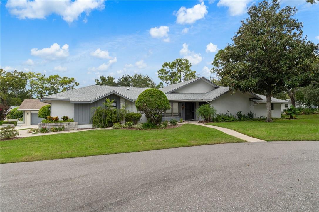 8 W Winged Foot CT, HOMOSASSA FL 34446 Property Photo 1