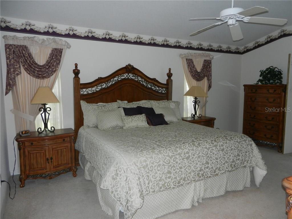 589 Rotonda Cir Property Photo 11