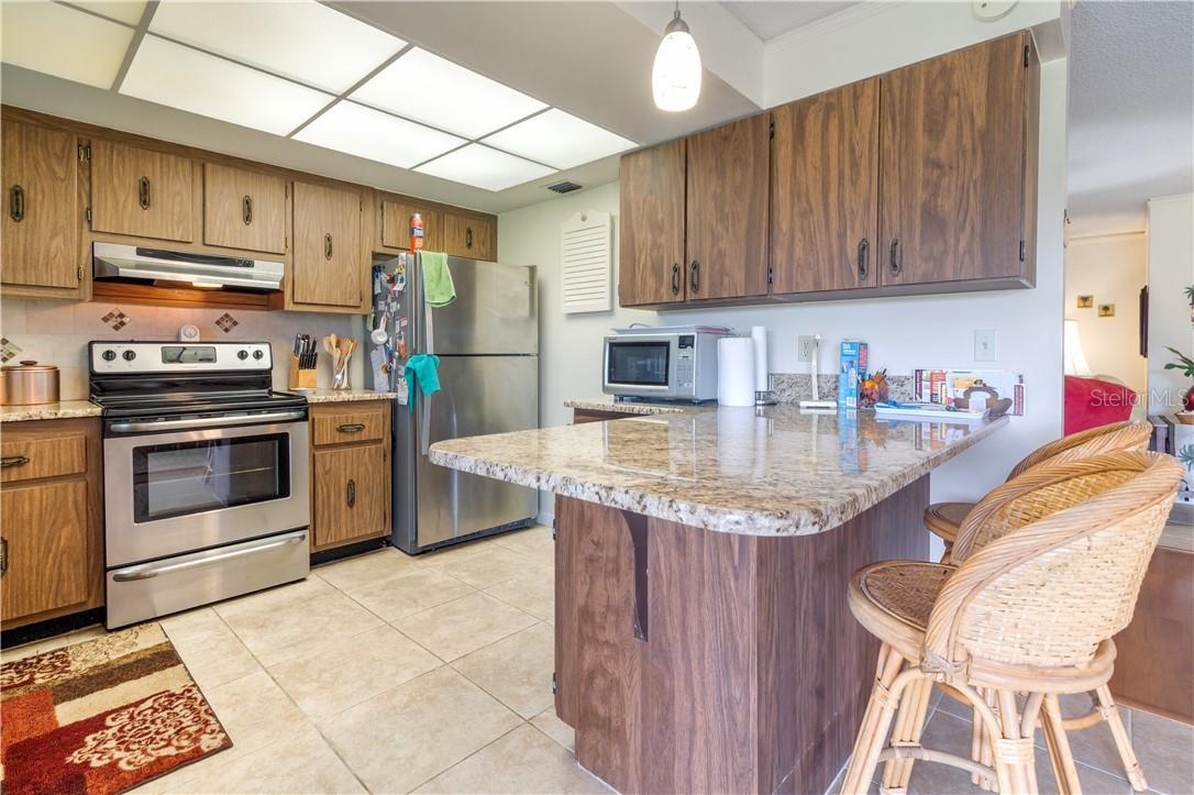 37 Oakland Hills Pl Property Photo 9
