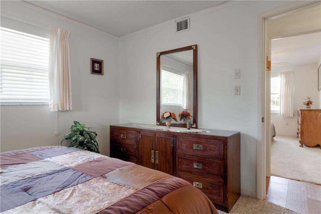 37 Oakland Hills Pl Property Photo 24