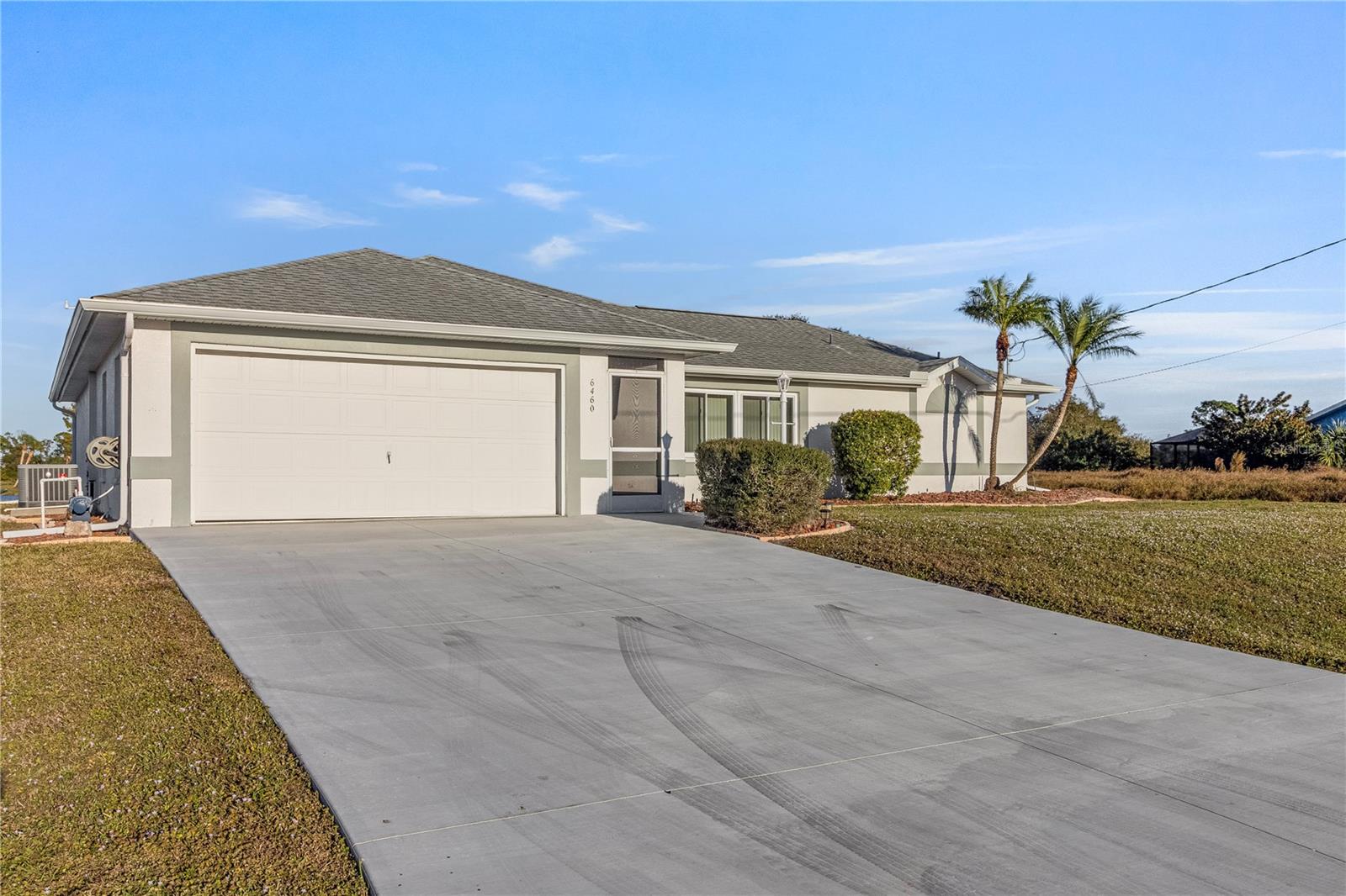 6460 Blueberry Dr Property Photo 3