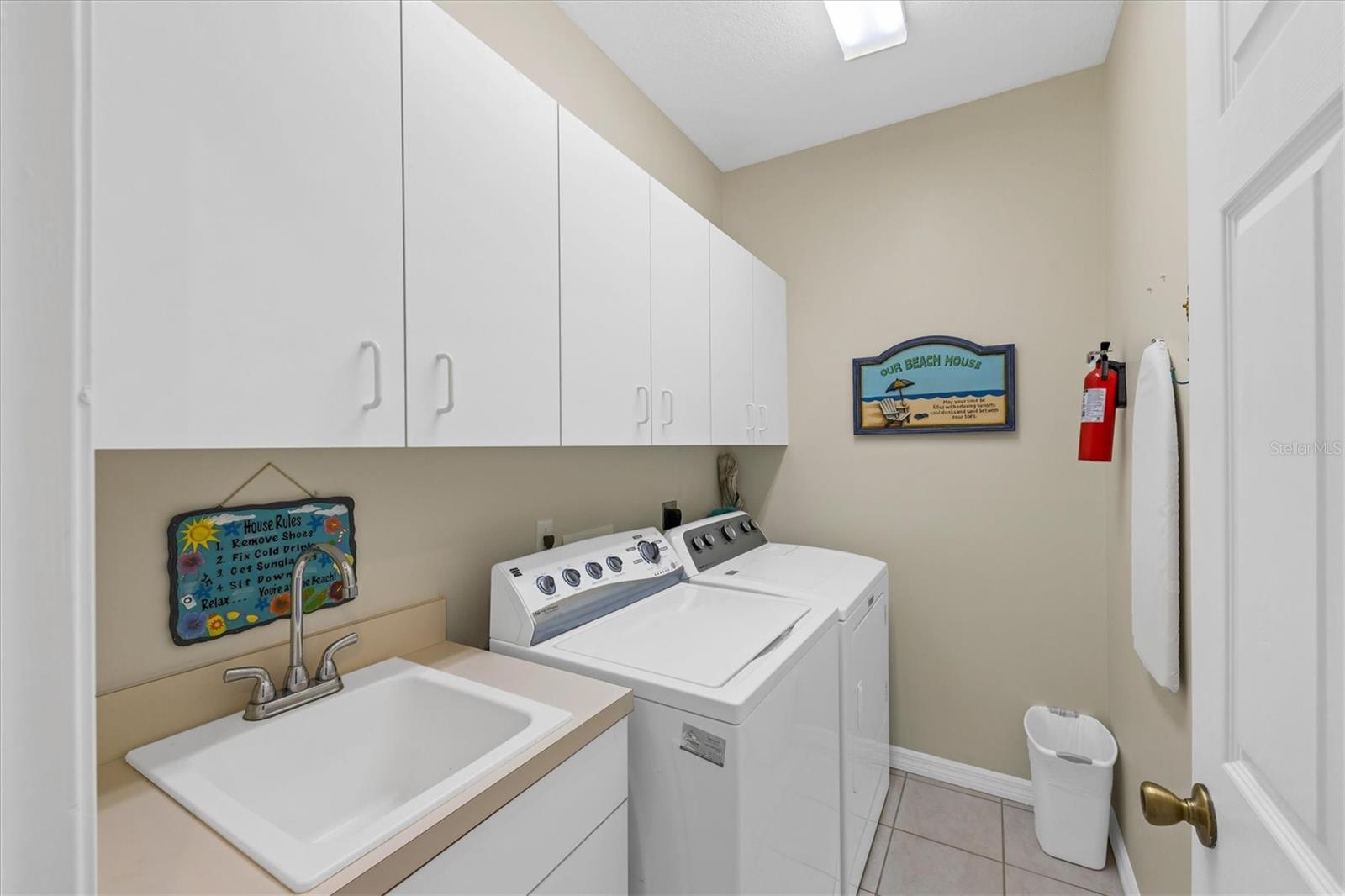 8272 Harborside Cir Property Photo 9