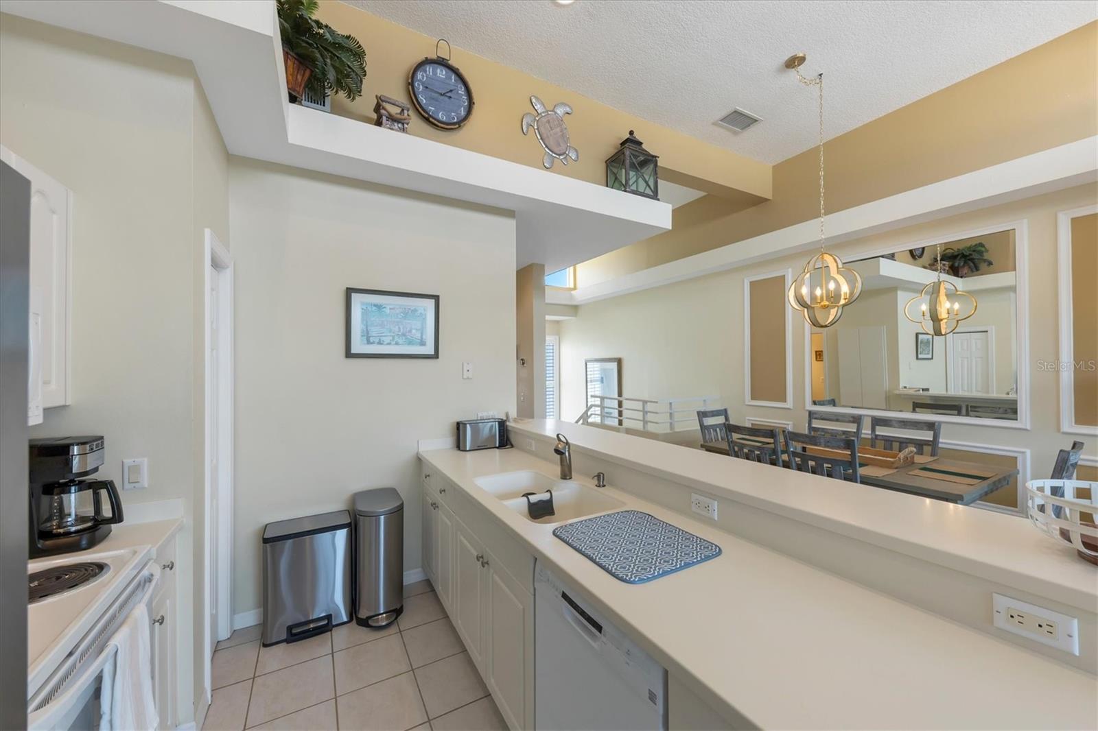 8272 Harborside Cir Property Photo 13