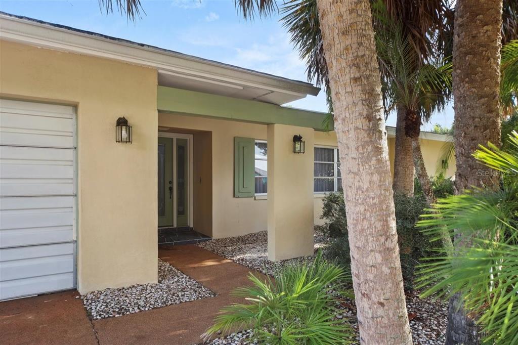 500 Green Dolphin Dr S Property Photo 8