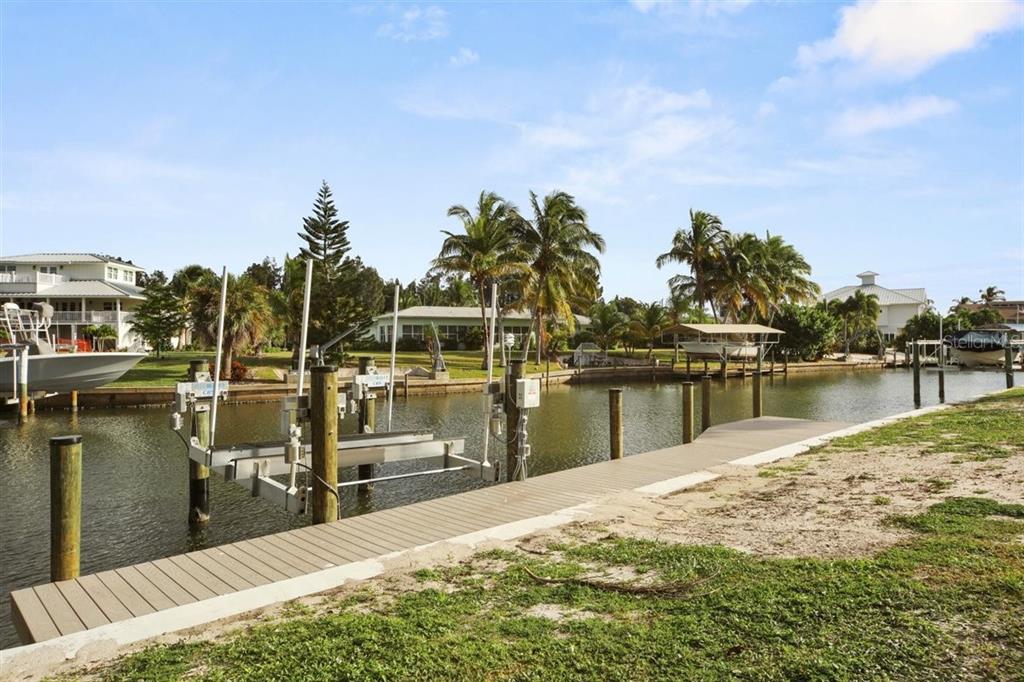 500 Green Dolphin Dr S Property Photo 32
