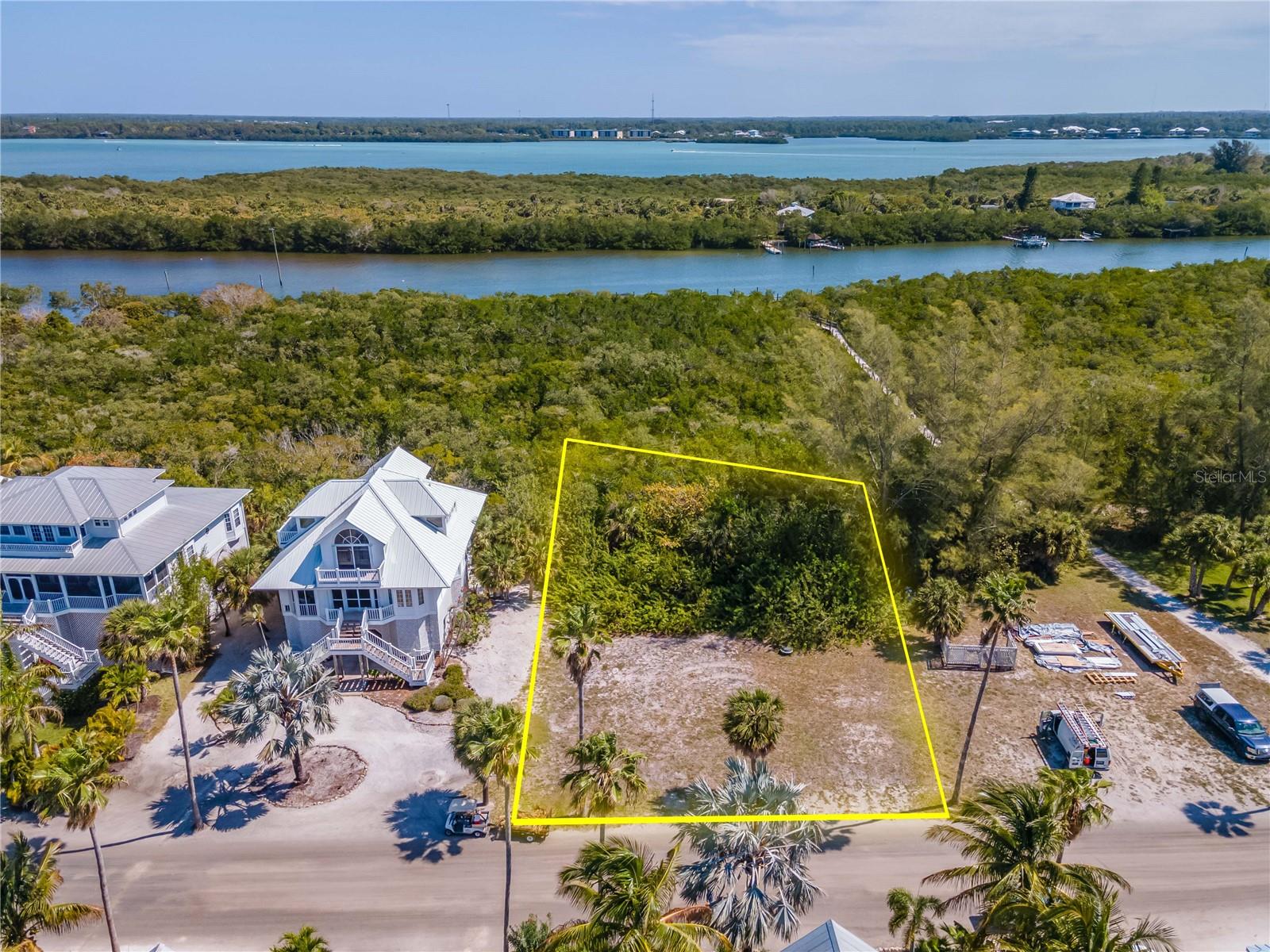 7395 Palm Island Dr #lot 22 Property Photo 3