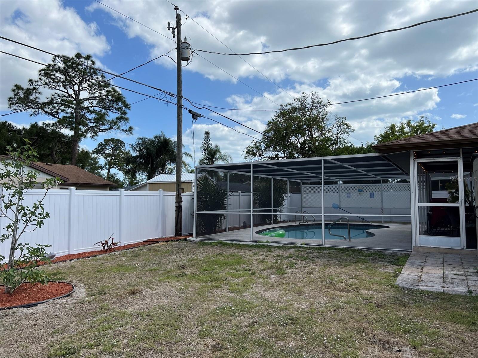 961 Everest Rd Property Photo 26