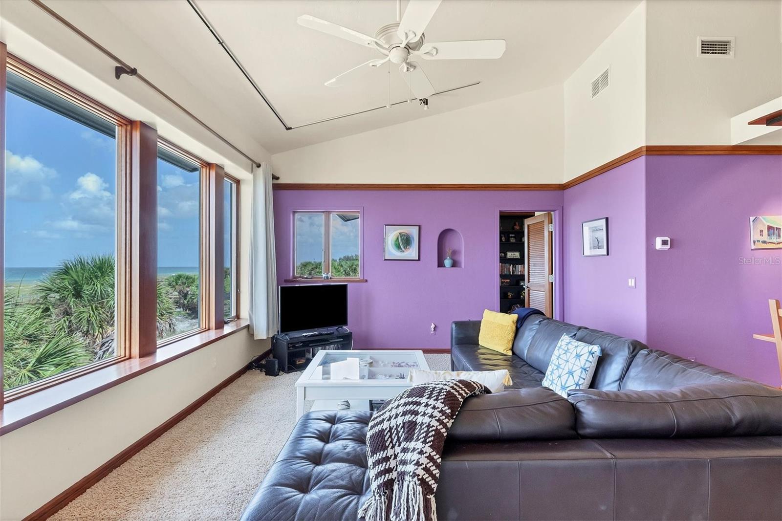 D6127068 Property Photo 19