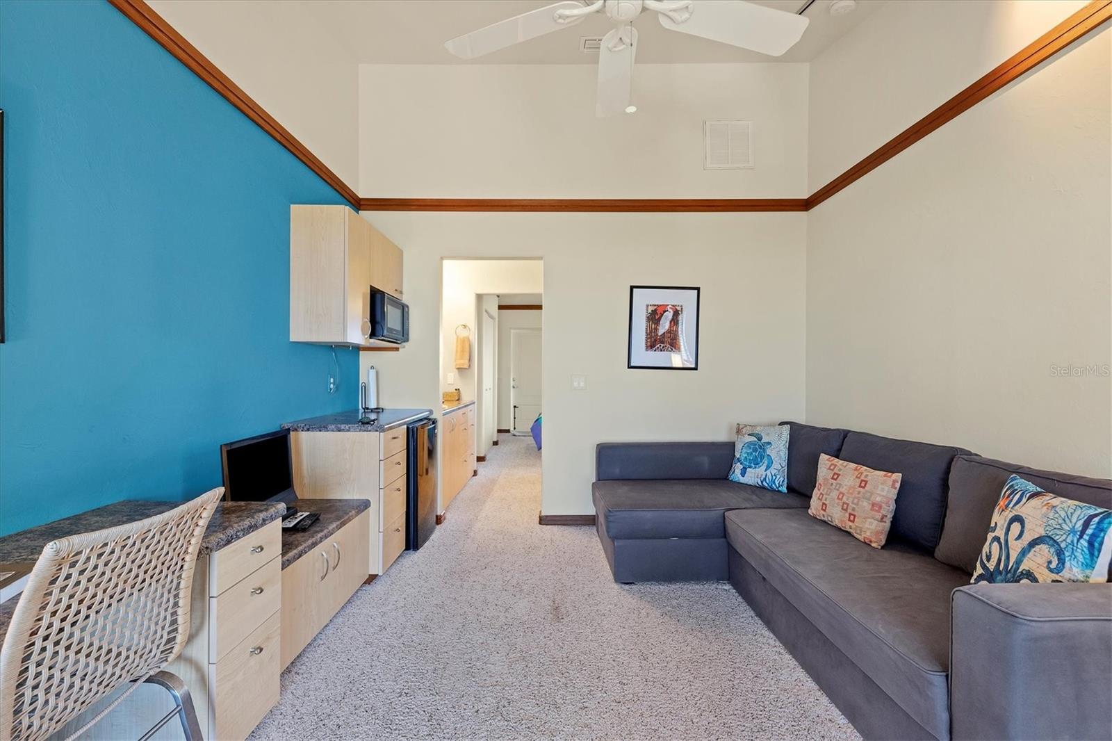 D6127068 Property Photo 35