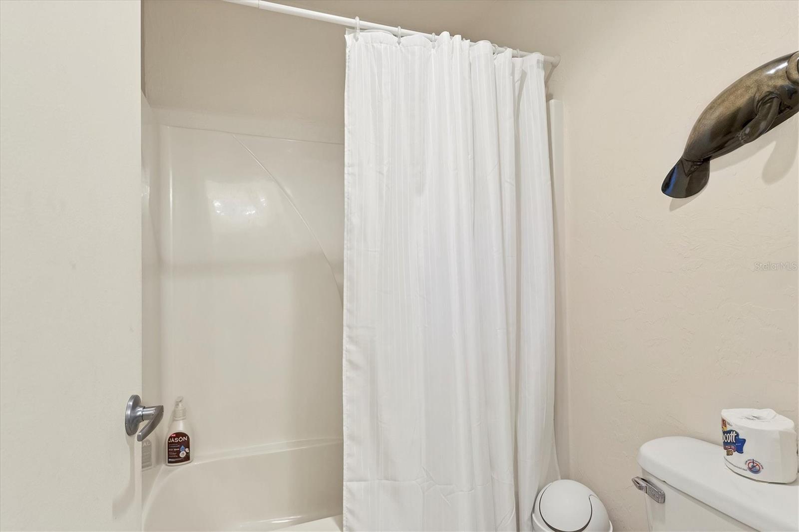D6127068 Property Photo 37