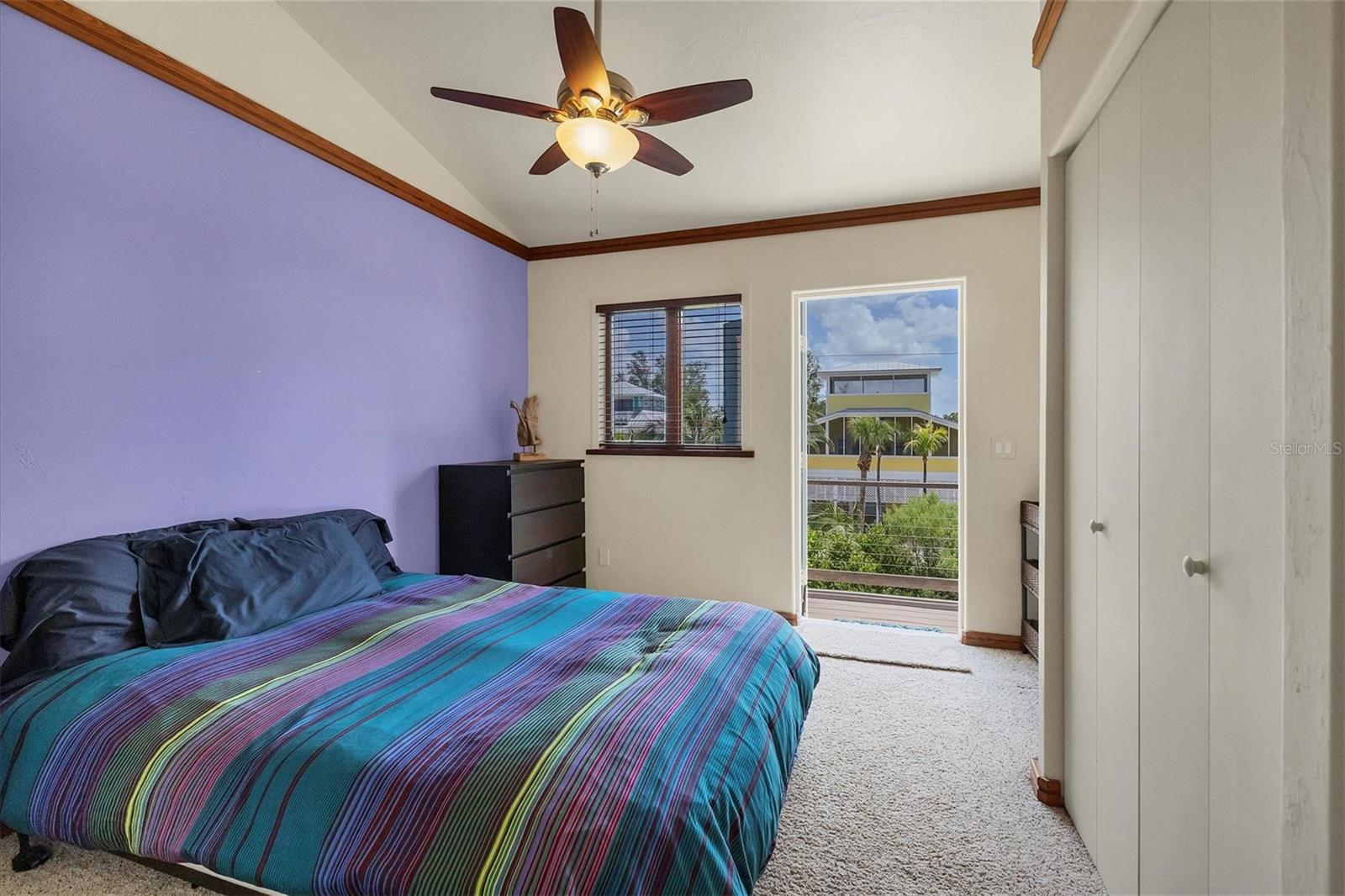 D6127068 Property Photo 40