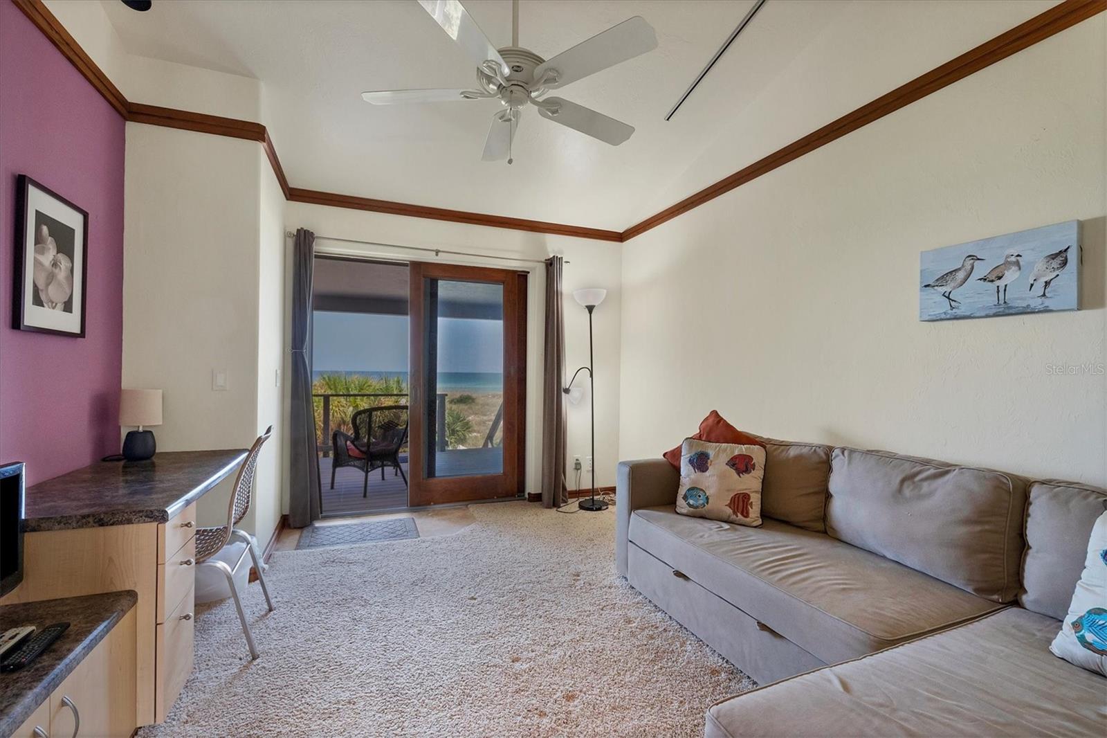 D6127068 Property Photo 44