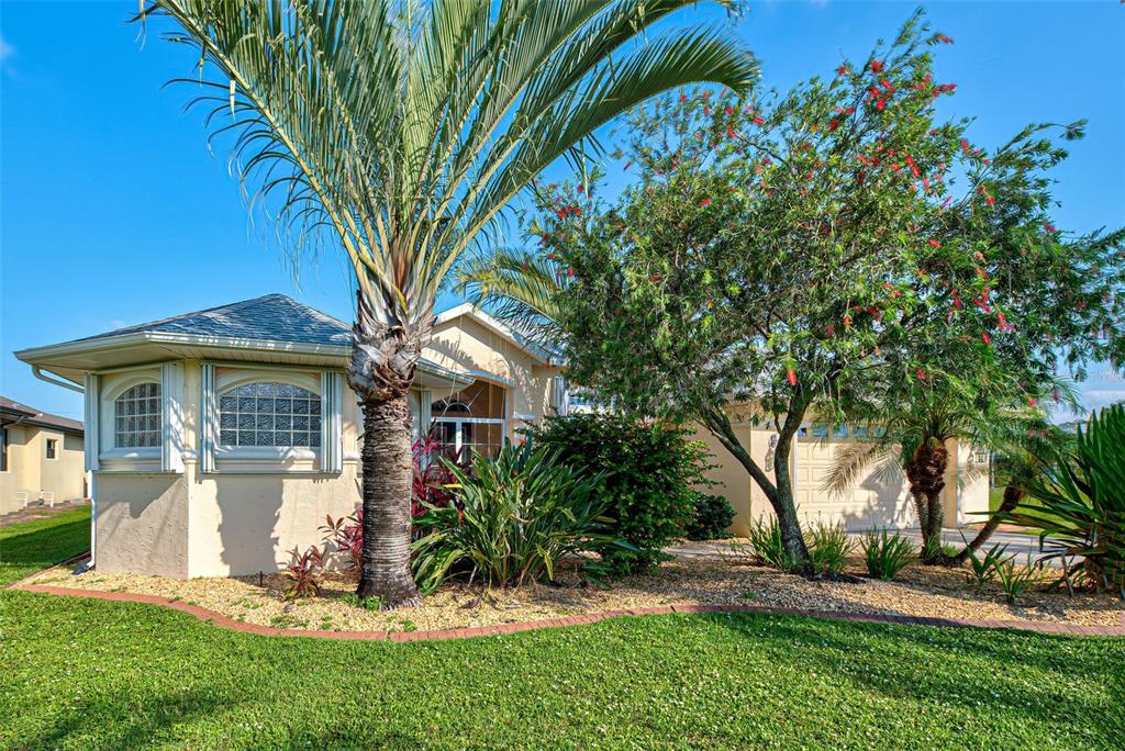 956 BOUNDARY BLVD Property Photo 1