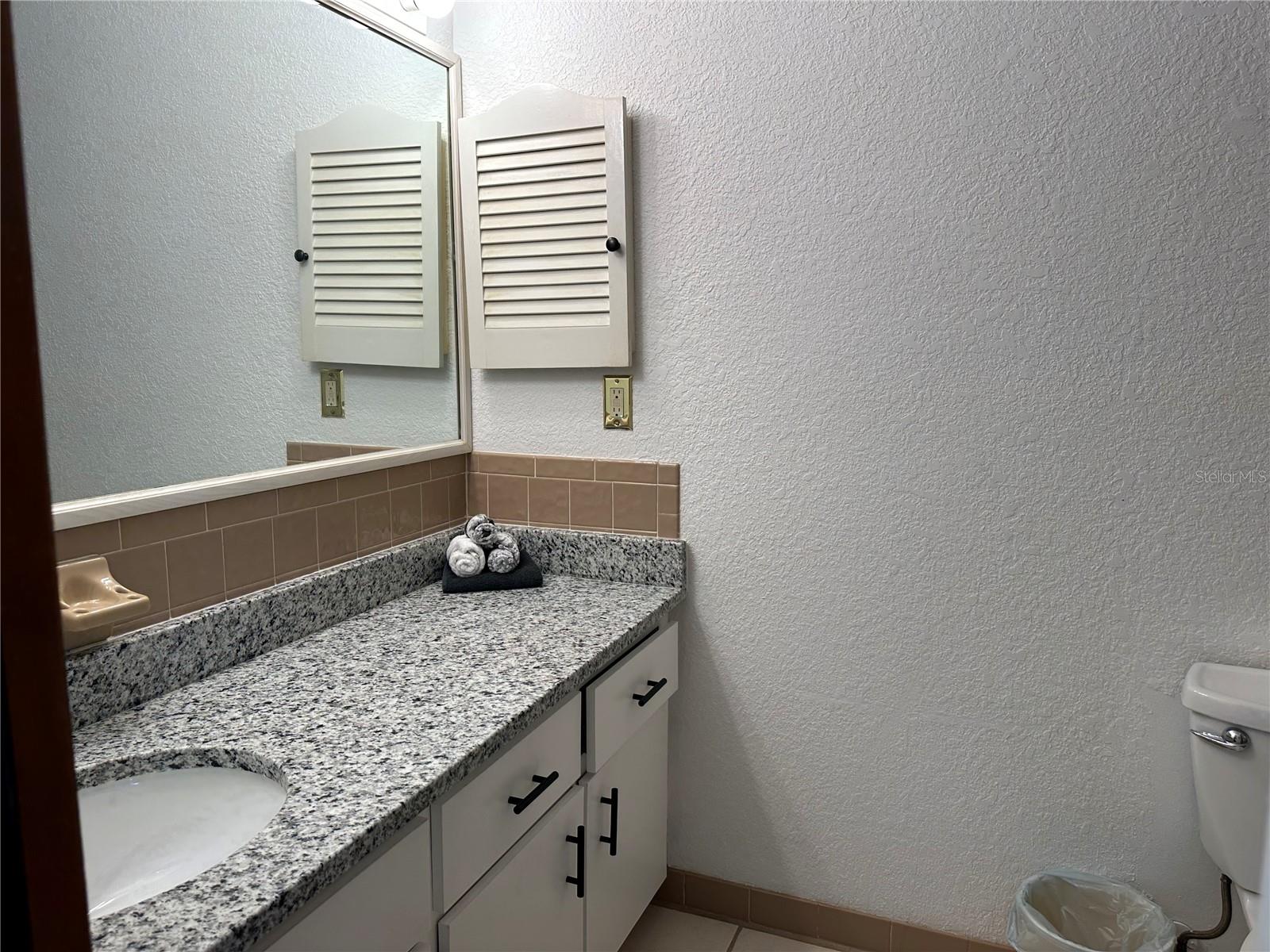 18625 Alphonse Cir Property Photo 9