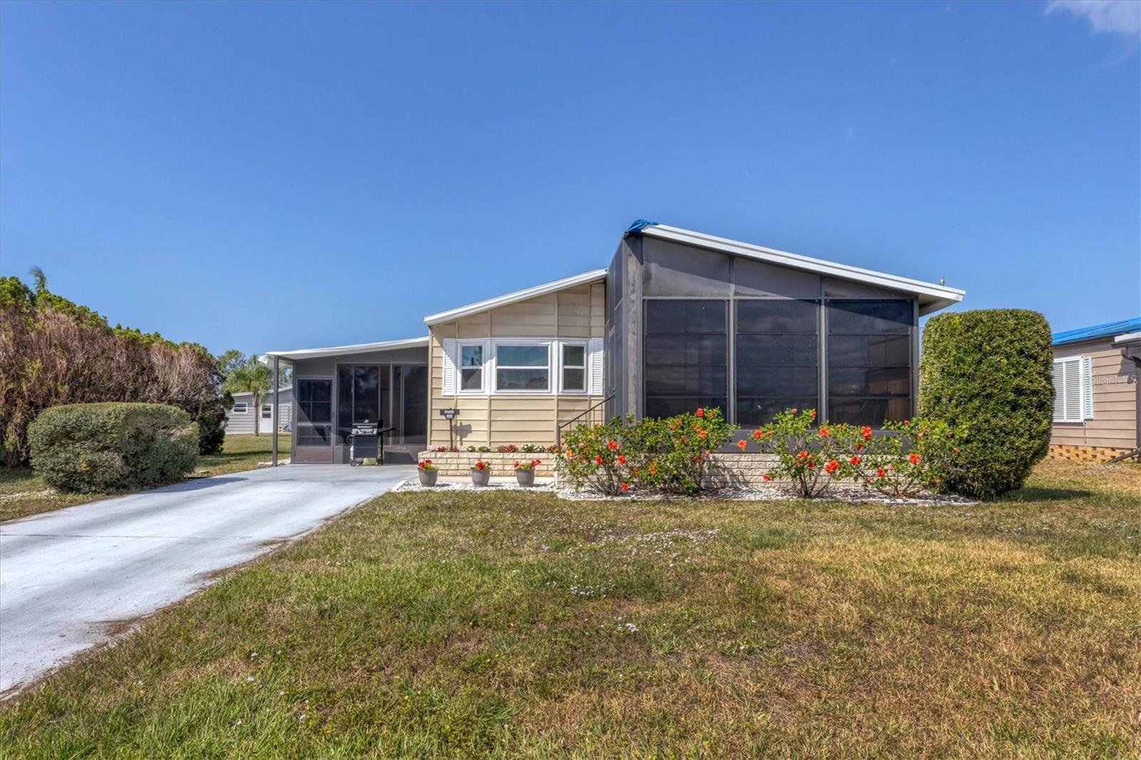 806 Tangerine Woods Boulevard #328 Property Photo 1