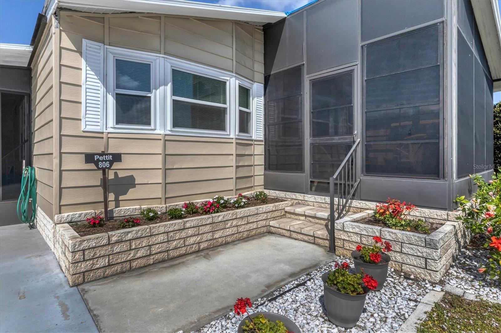 806 Tangerine Woods Boulevard #328 Property Photo 8