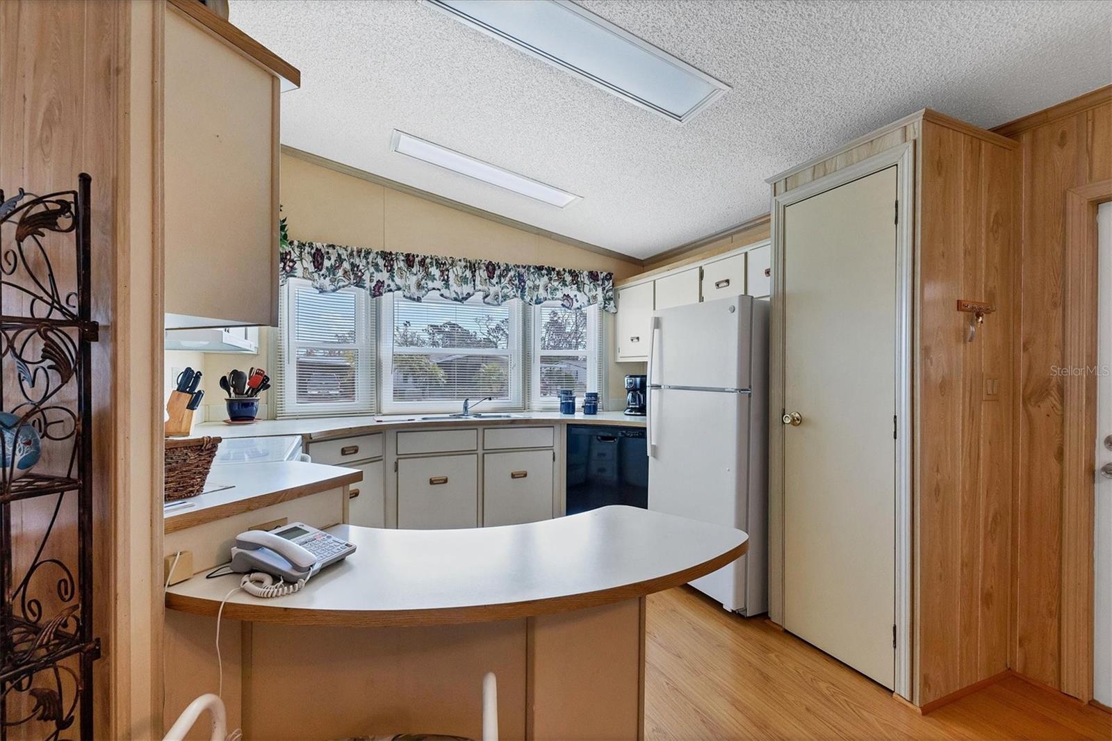 806 Tangerine Woods Boulevard #328 Property Photo 11