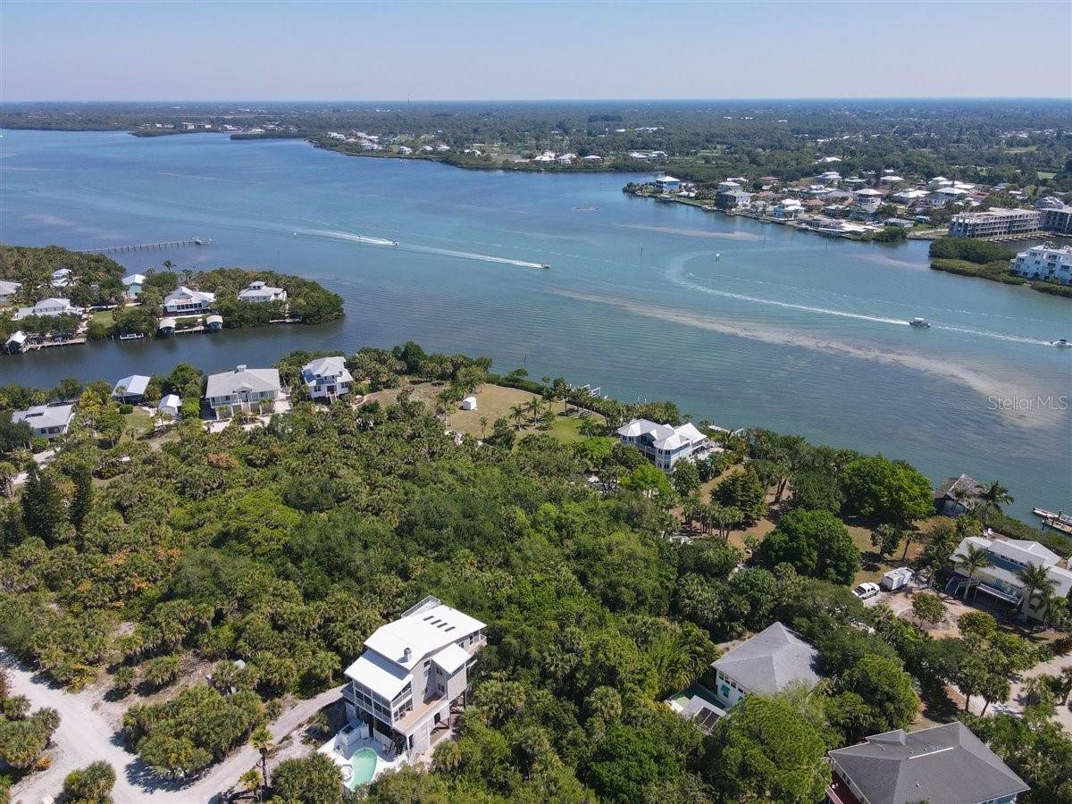 14 Bayshore Cir Property Photo 1