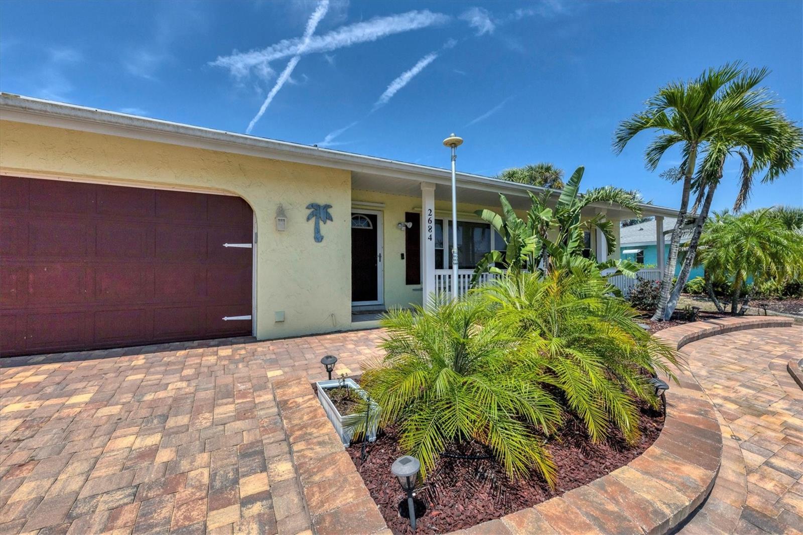 2684 Titania Rd Property Photo 4