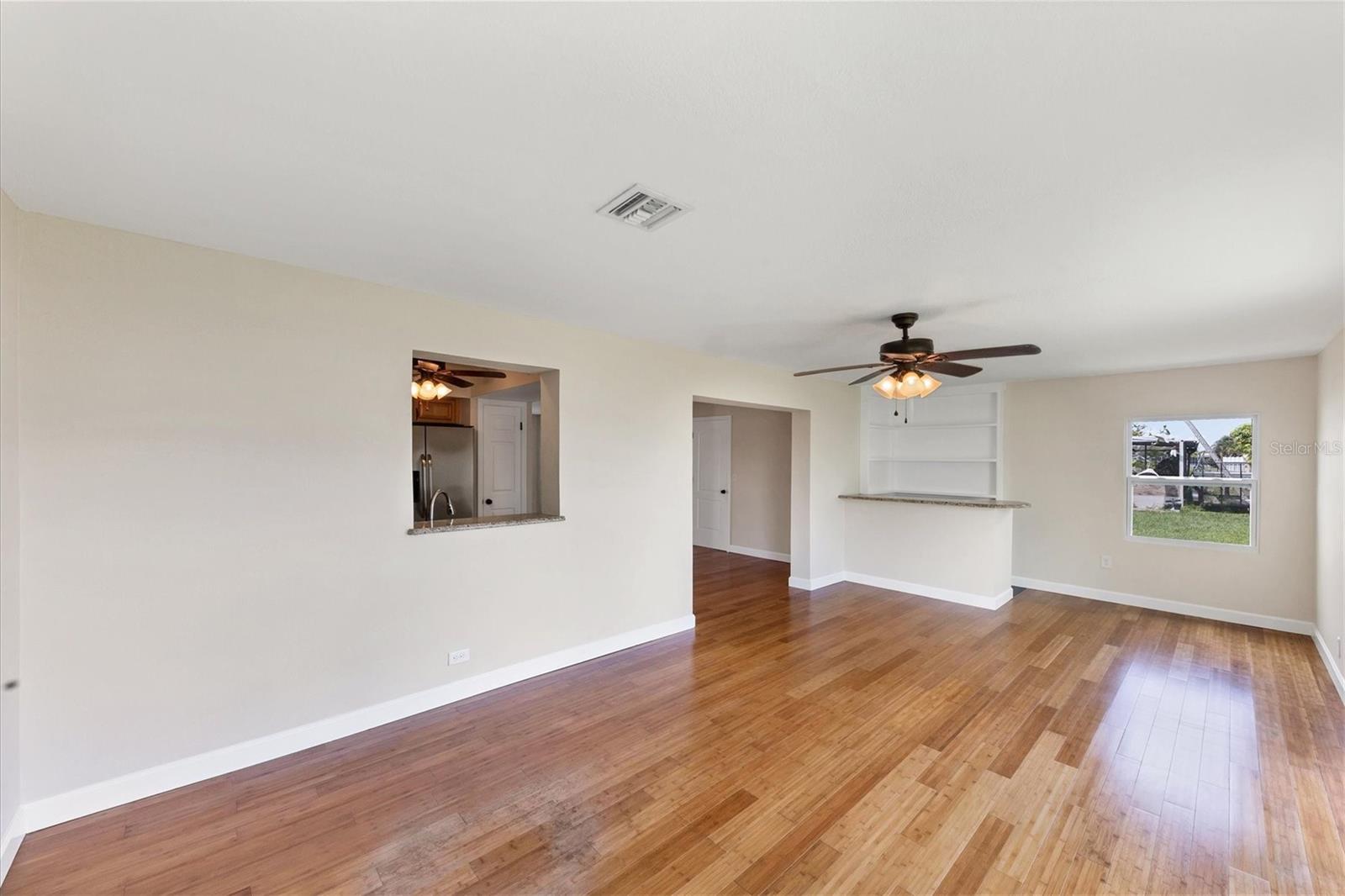 13564 Martha Avenue Property Photo 10