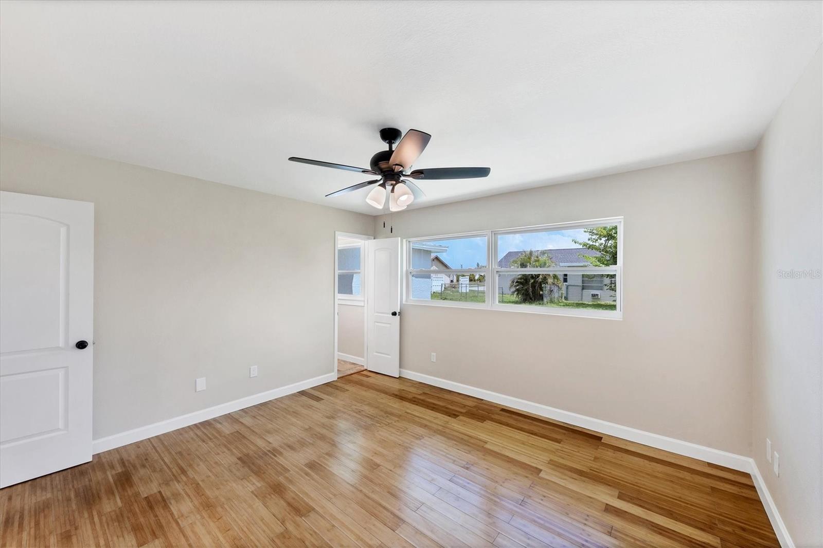 13564 Martha Avenue Property Photo 15