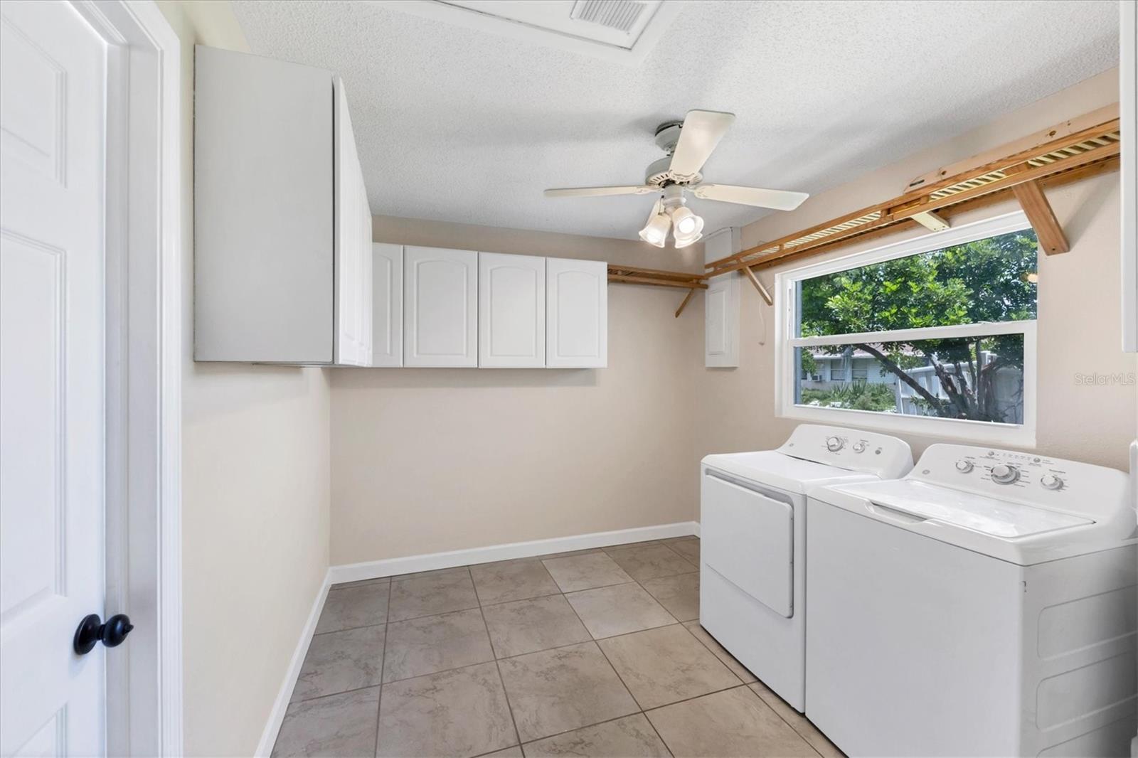 13564 Martha Avenue Property Photo 21