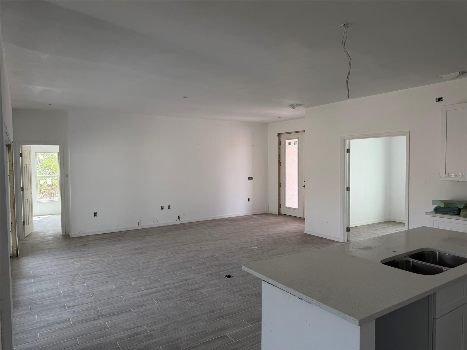 3084 Shawnee Ter Property Photo 7