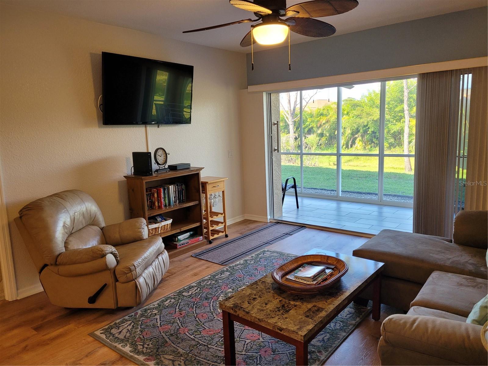 9550 Fiddlers Green Cir #105 Property Photo 14