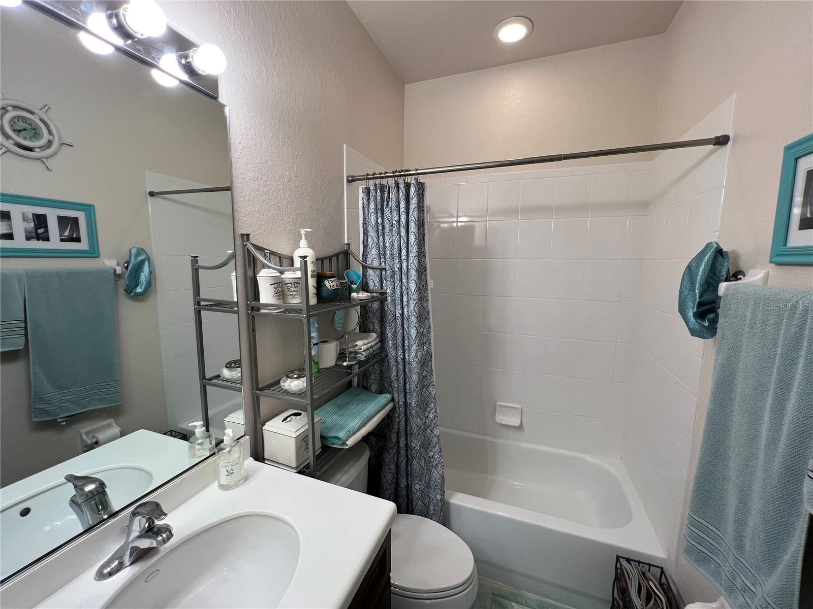 431 Albatross Rd Property Photo 11