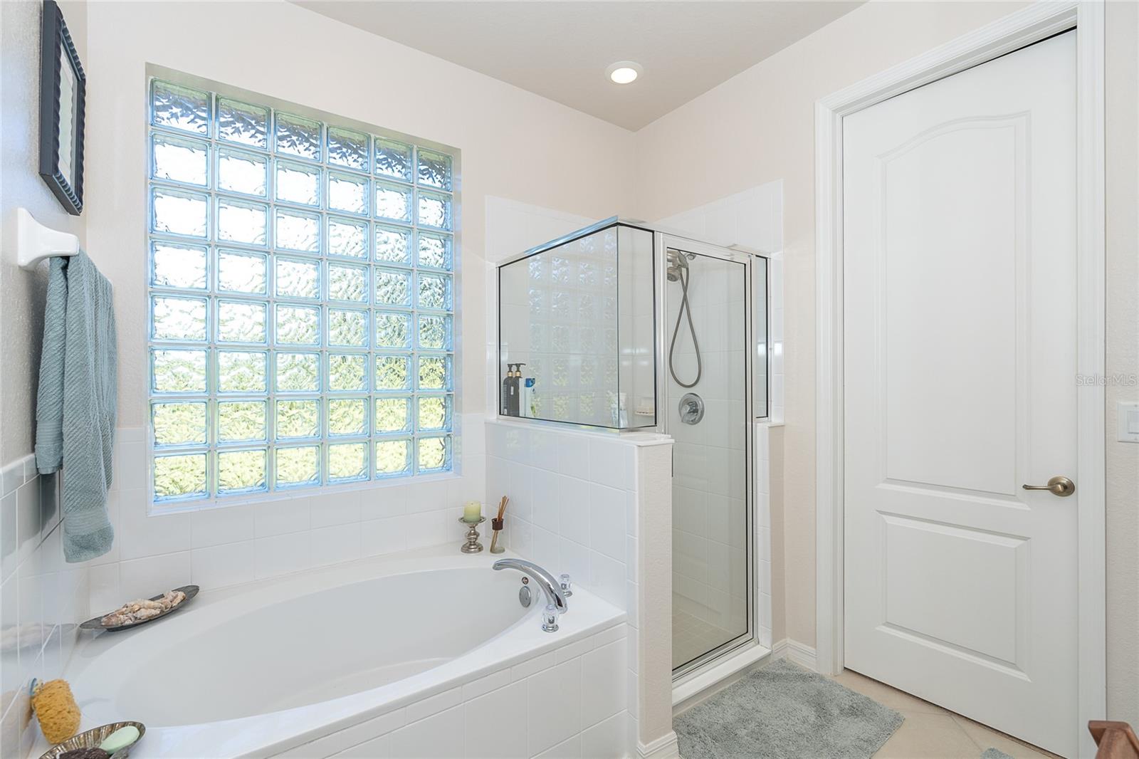 431 Albatross Rd Property Photo 22