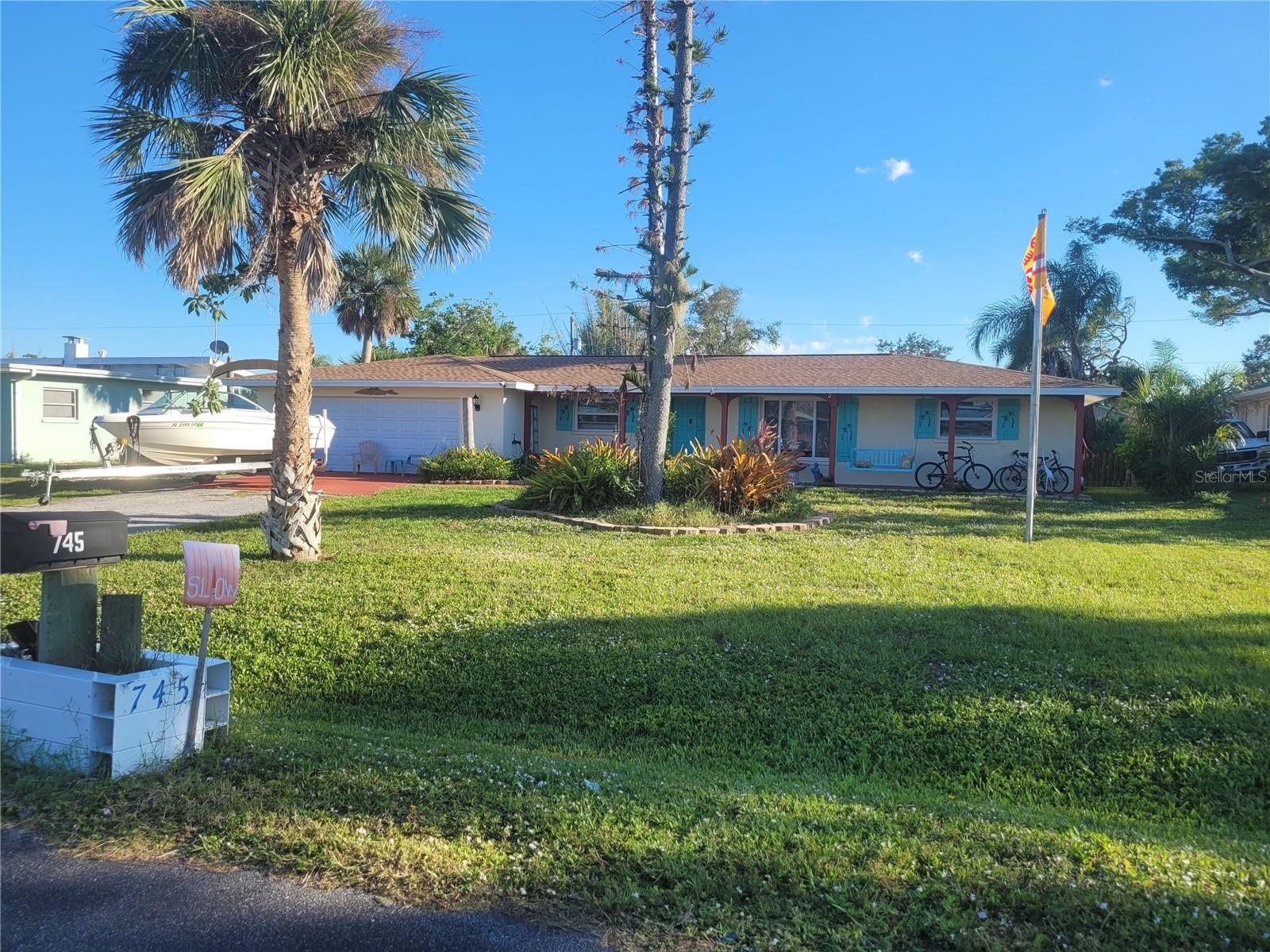 745 Coral Way Property Photo 2