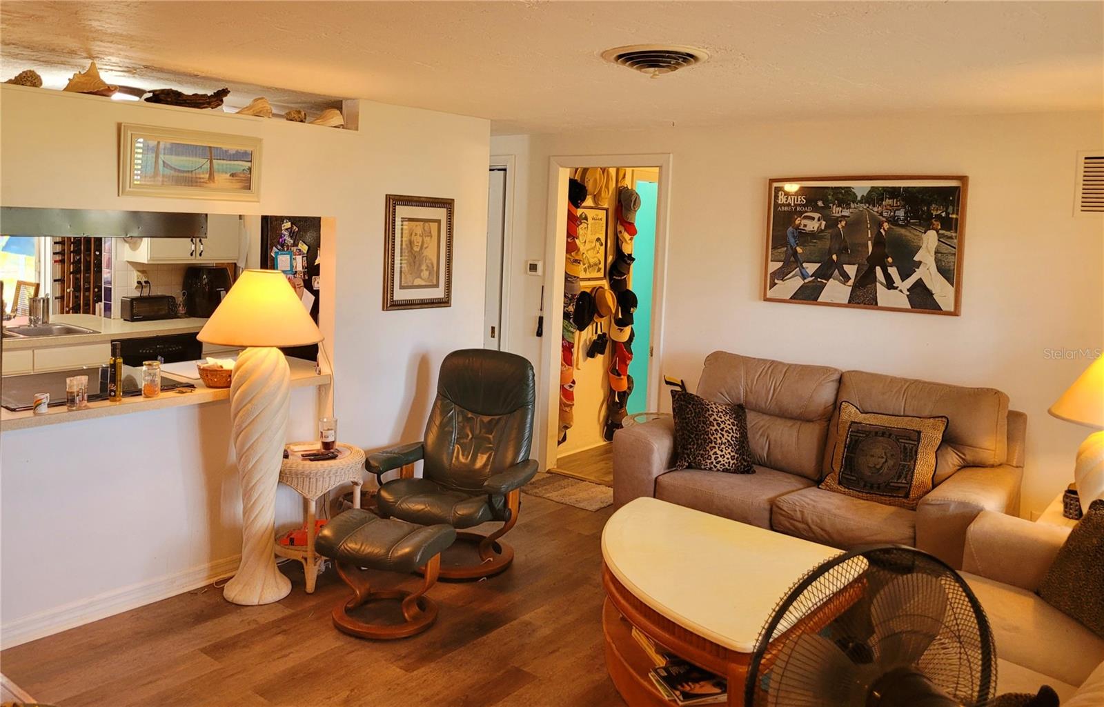 745 Coral Way Property Photo 8