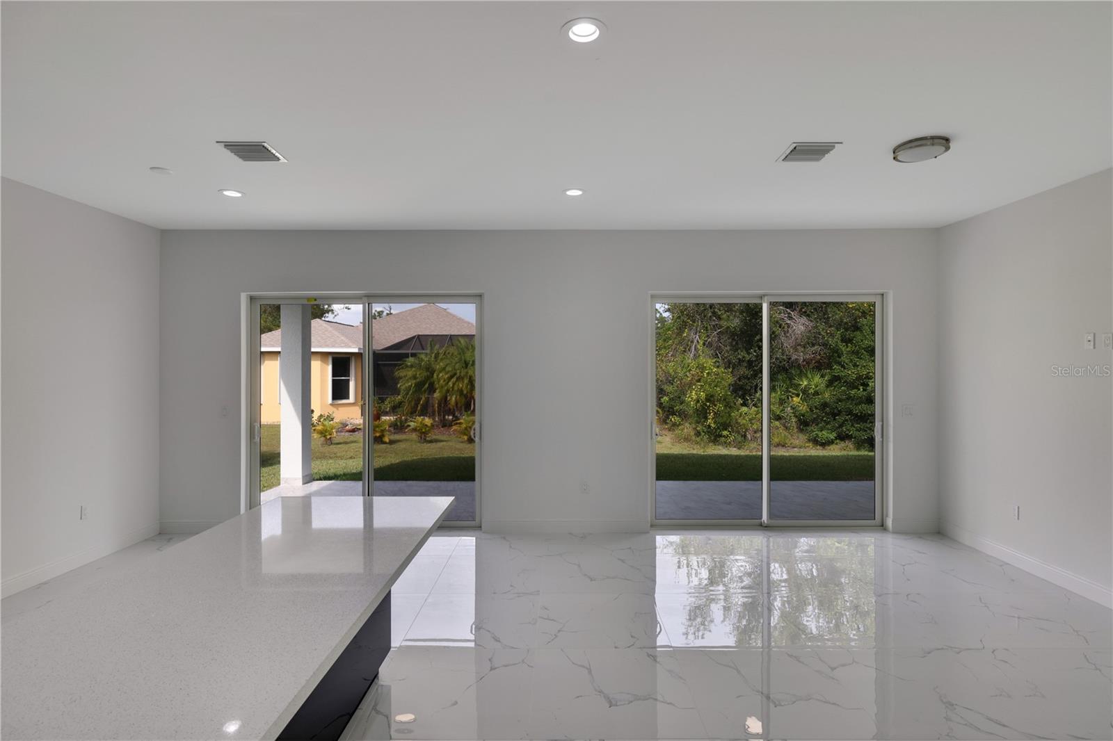 118 Green Pine Park Property Photo 6
