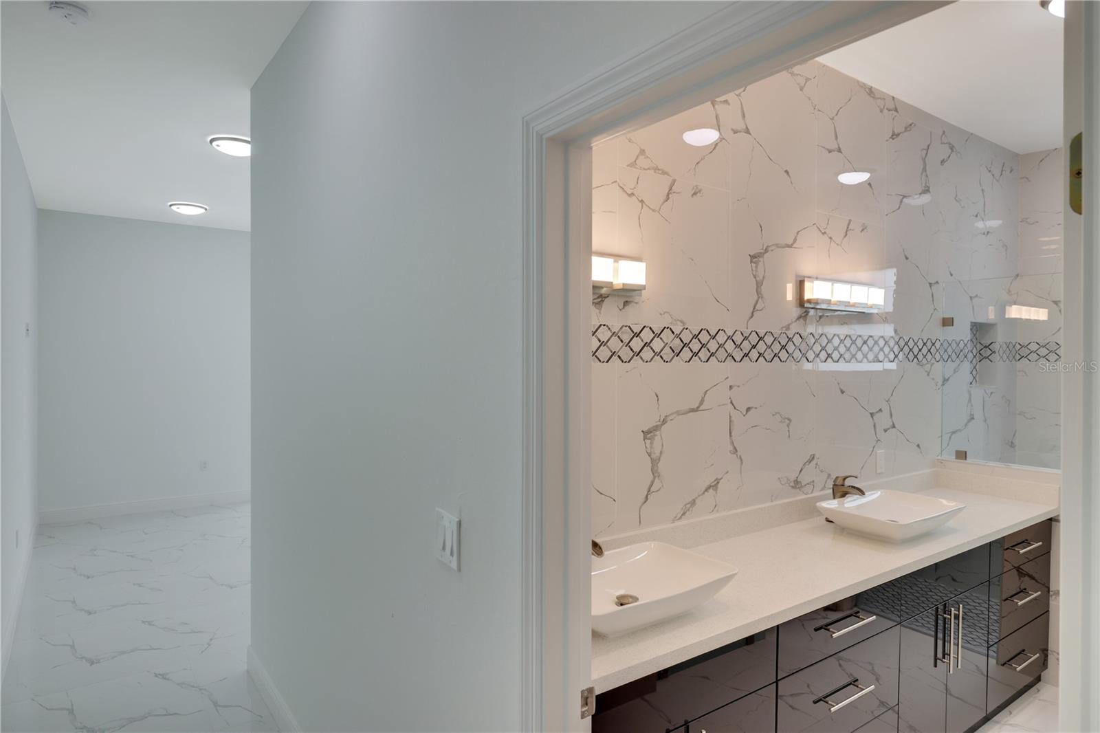 118 Green Pine Park Property Photo 8