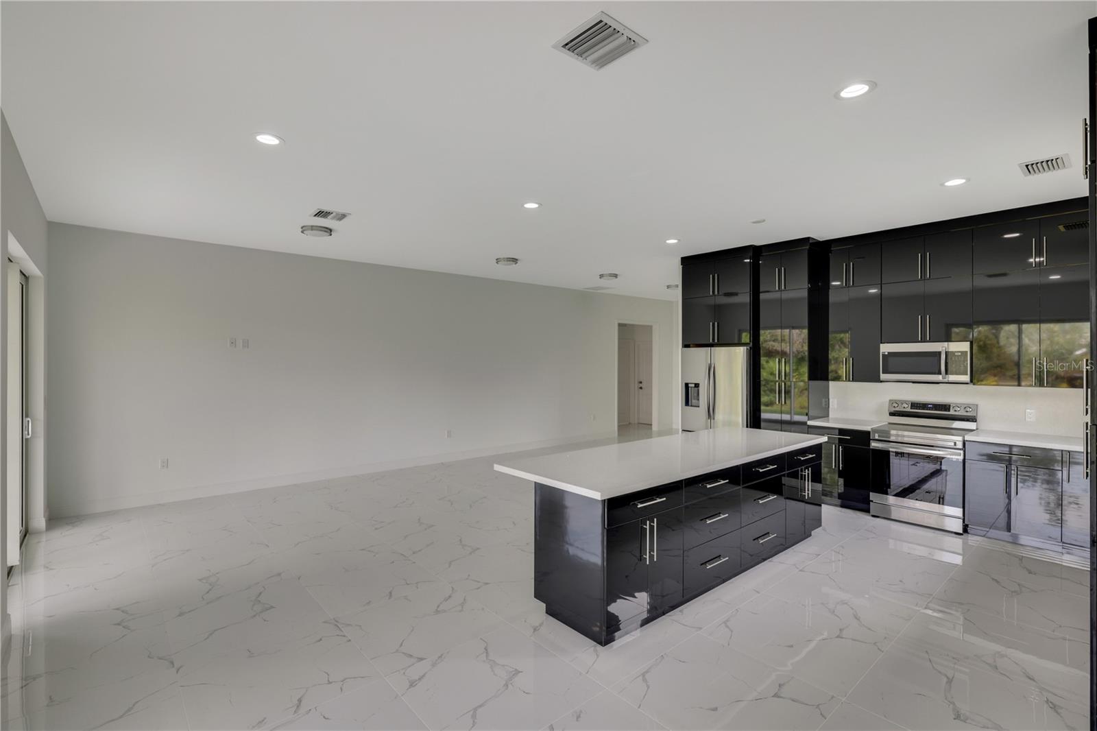 118 Green Pine Park Property Photo 12