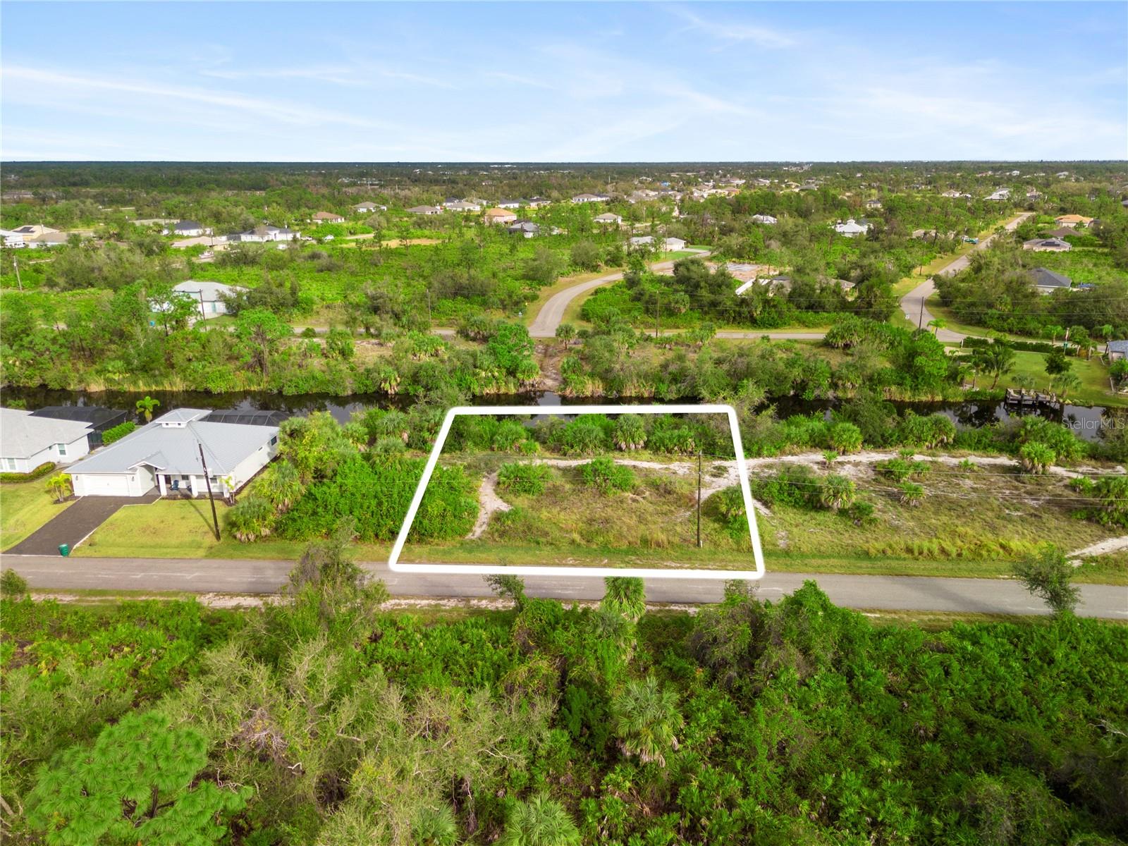 13228 AMARYLLIS CIR Property Photo 1