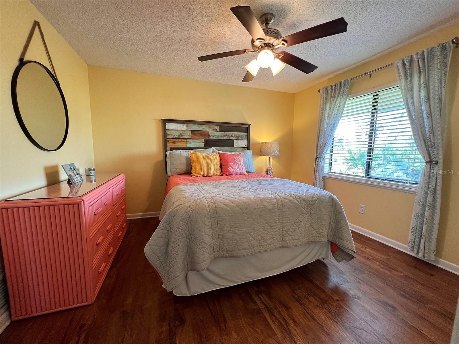 9542 Rum Runner Rd Property Photo 4