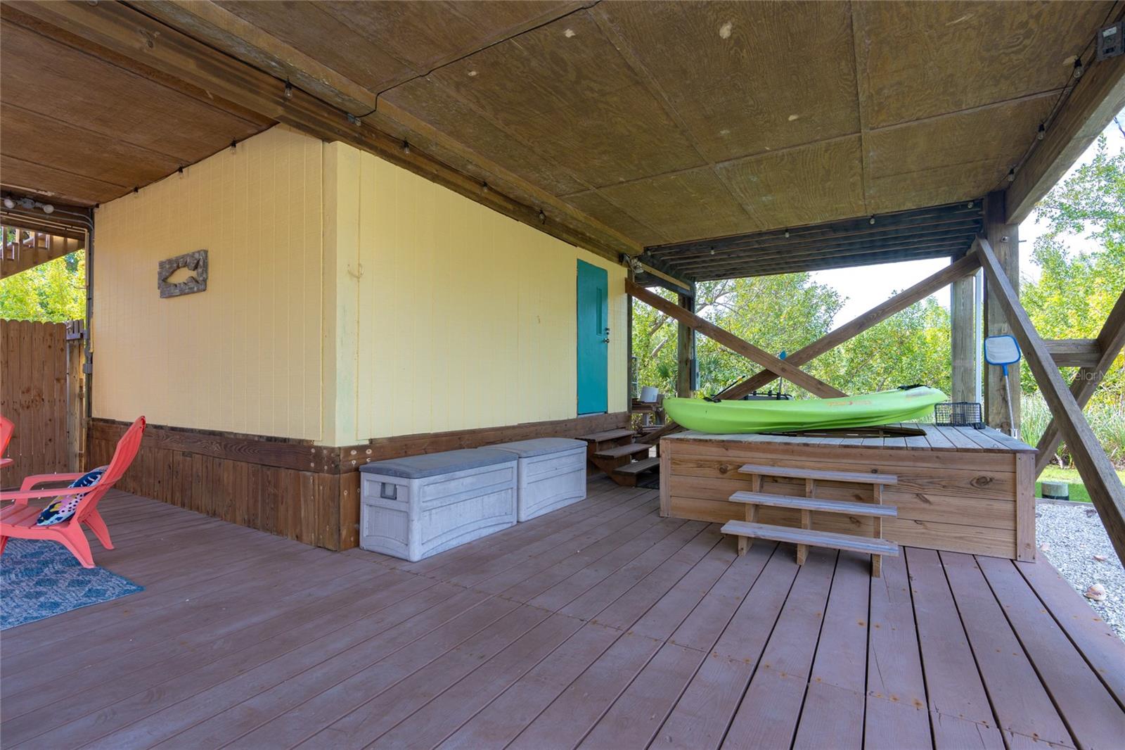 9542 Rum Runner Rd Property Photo 24