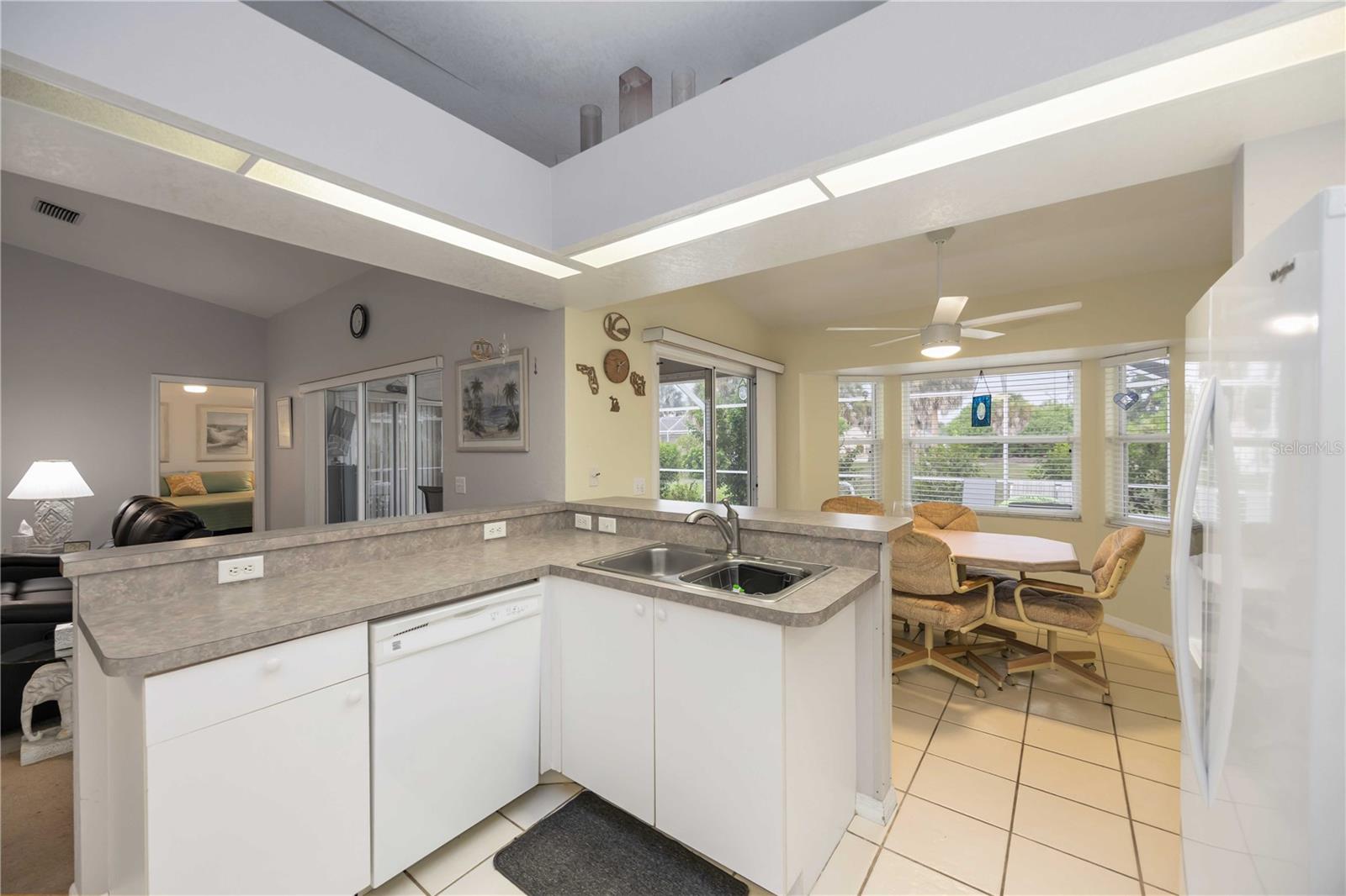 107 Cottage Pl Property Photo 8
