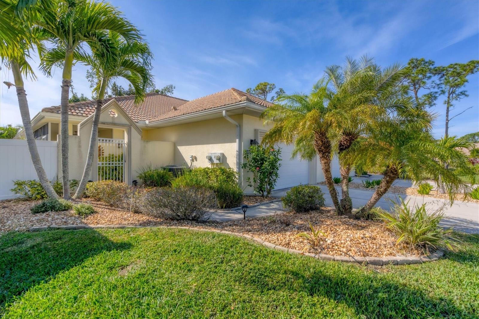 10767 Salvador Dali Cir Property Photo 3