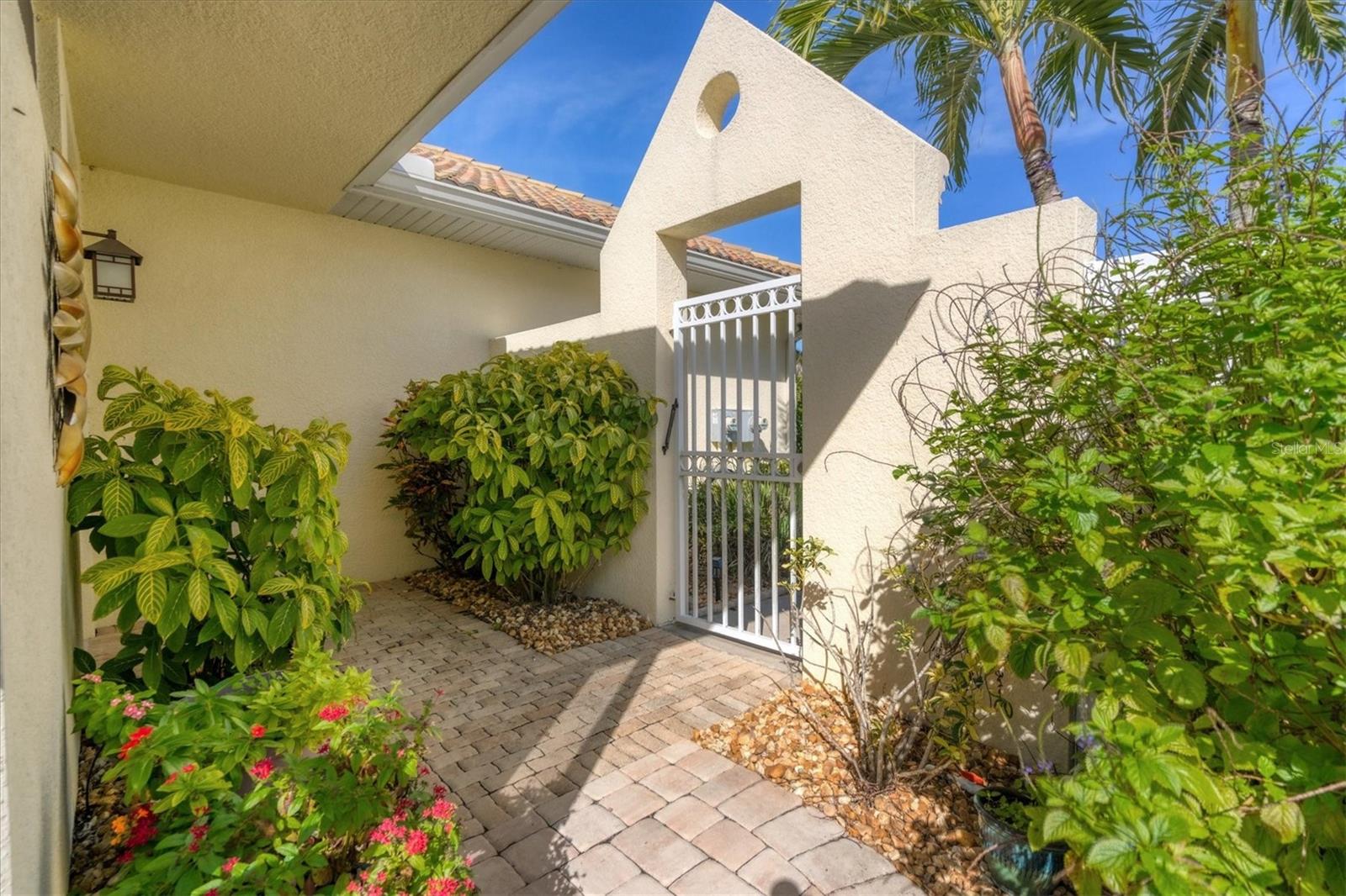 10767 Salvador Dali Cir Property Photo 5