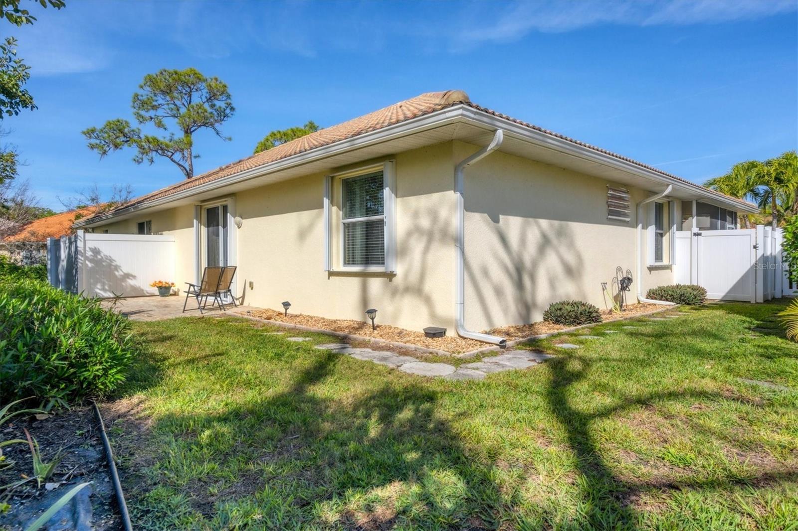 10767 Salvador Dali Cir Property Photo 31