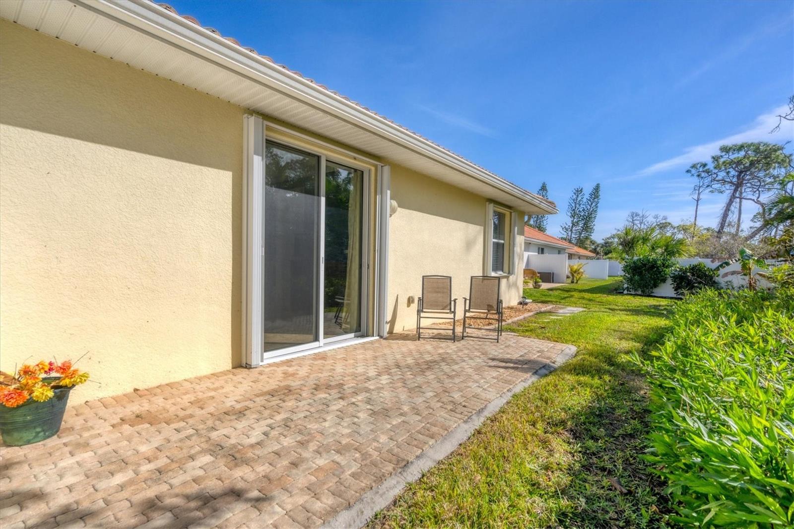 10767 Salvador Dali Cir Property Photo 33