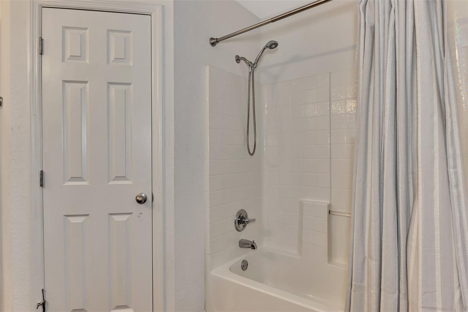 2341 Rio De Janeiro Ave Property Photo 24